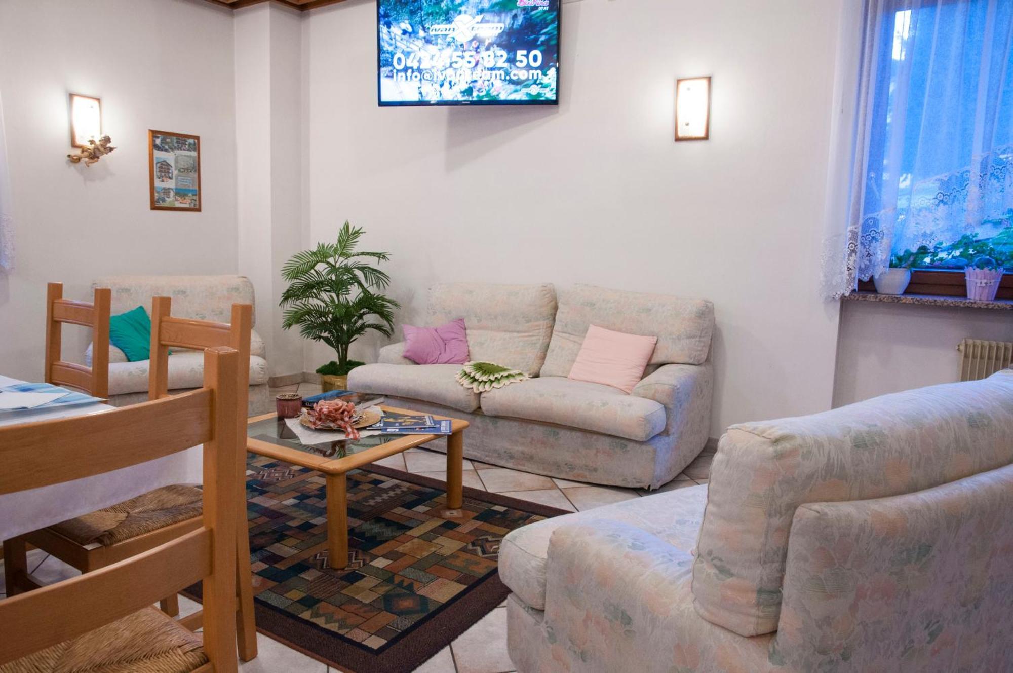 Bed and Breakfast Garni Mariolina Falcade Exteriér fotografie